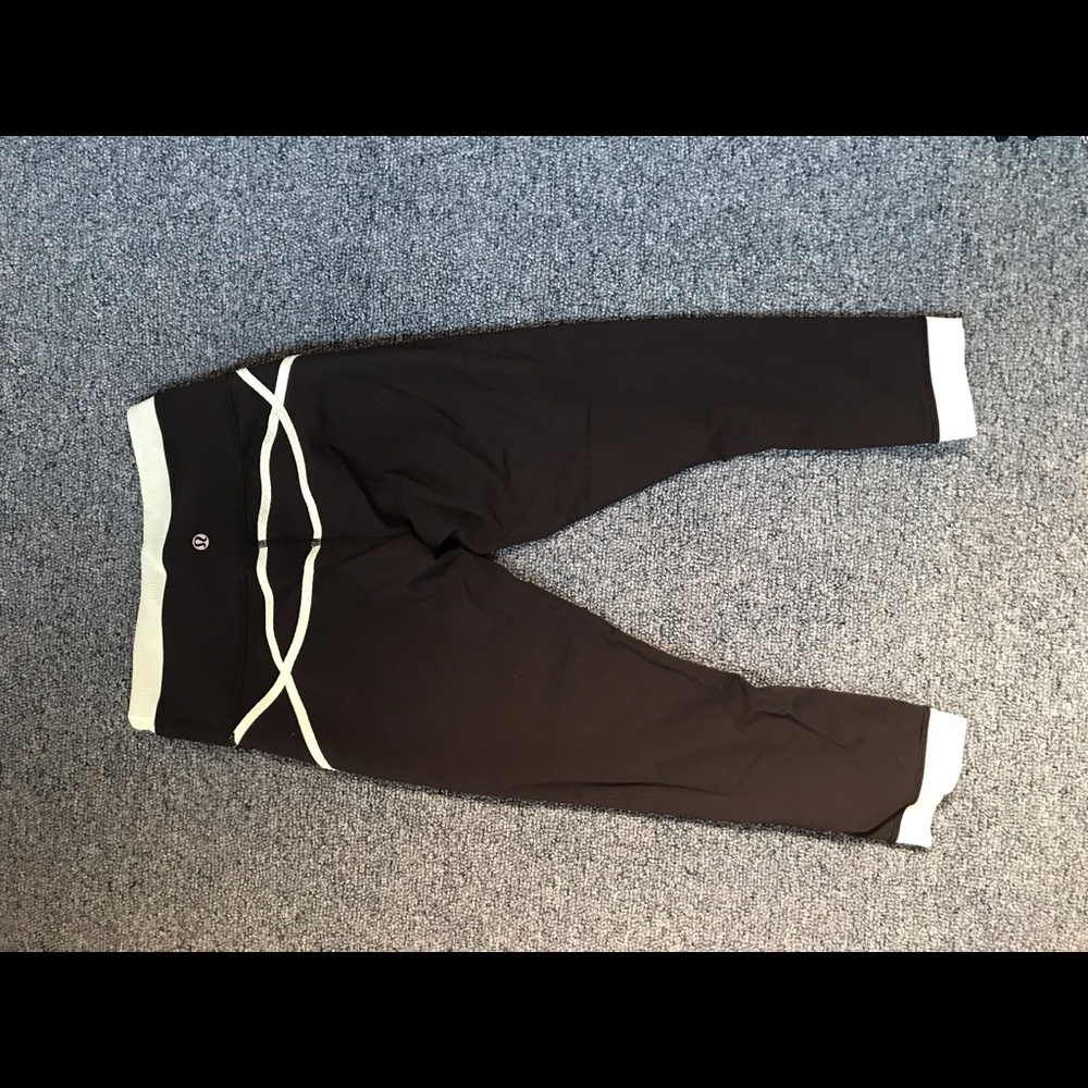Lululemon crop pants